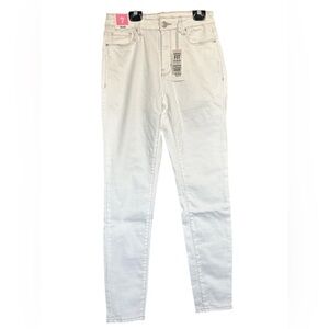 ✨4/$30 Refuge white High Waist Super Skinny Jeans Size 6 NWT